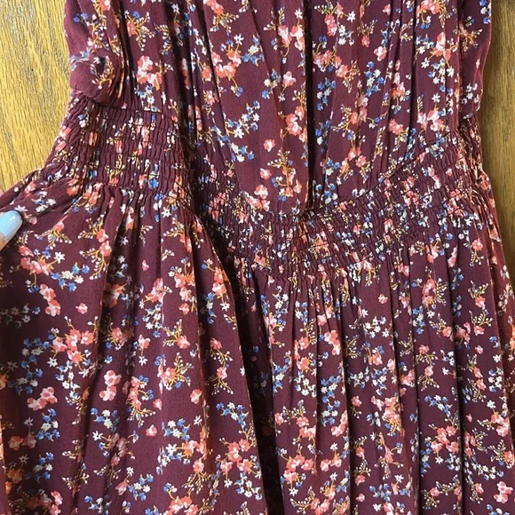 Old Navy Medium Smocked Peasant Dress Mini - Picture 3 of 11